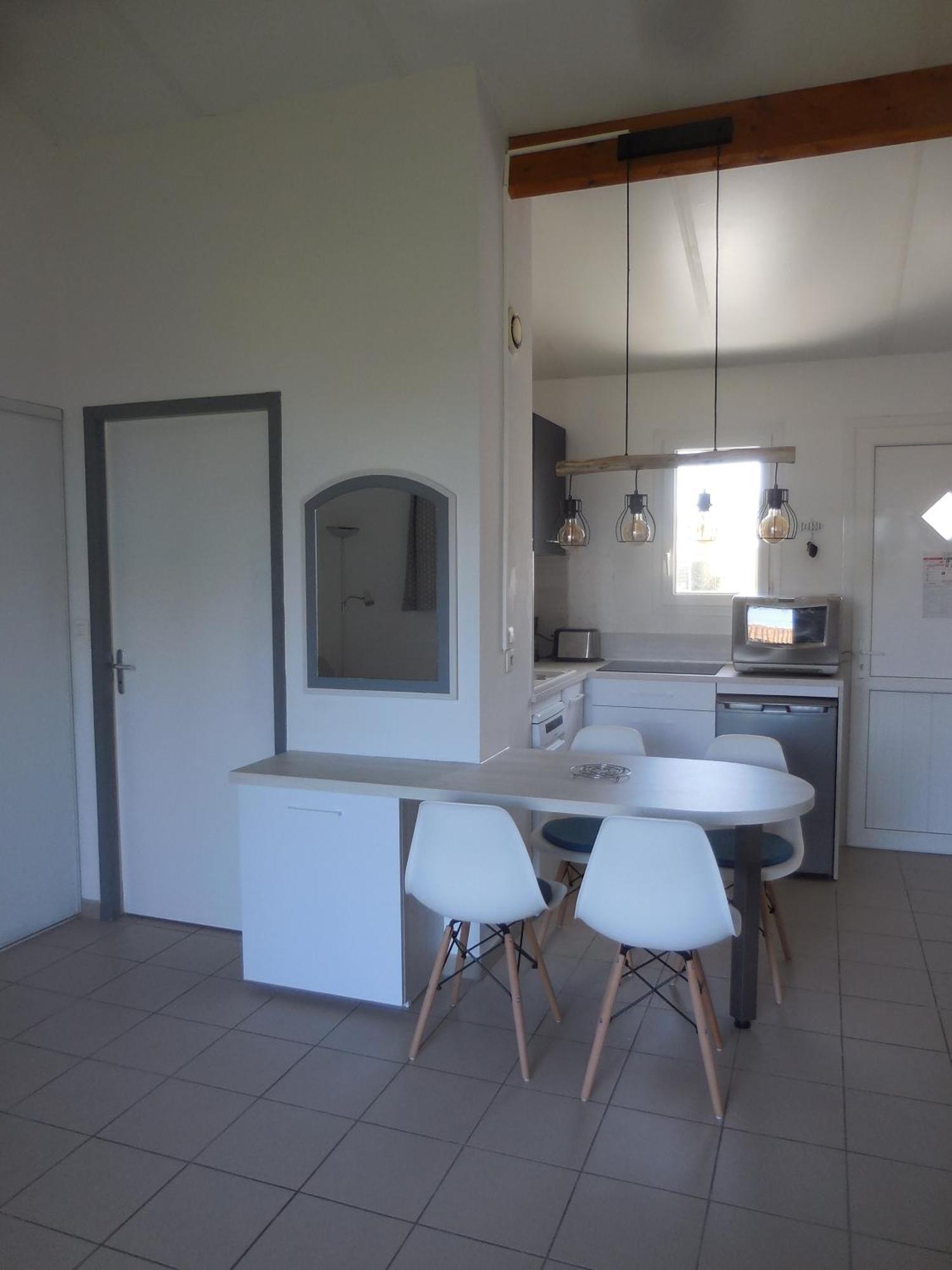 Maison Cosy Avec Piscine Partagee เลอ แชโตว์-โดเลรง ภายนอก รูปภาพ